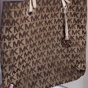 Michael Kors Tote